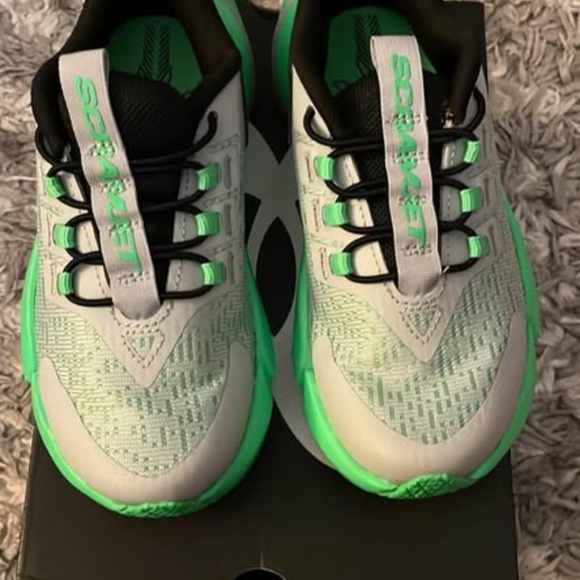 BRAND NEW boy youth under armour scramjet slip on shoes size 11 K (no tie laces) - Picture 6 of 8